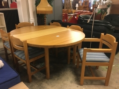 Köksbord + 6st stolar